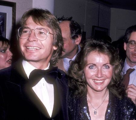 Late John Denver was married to Annie Martell .
